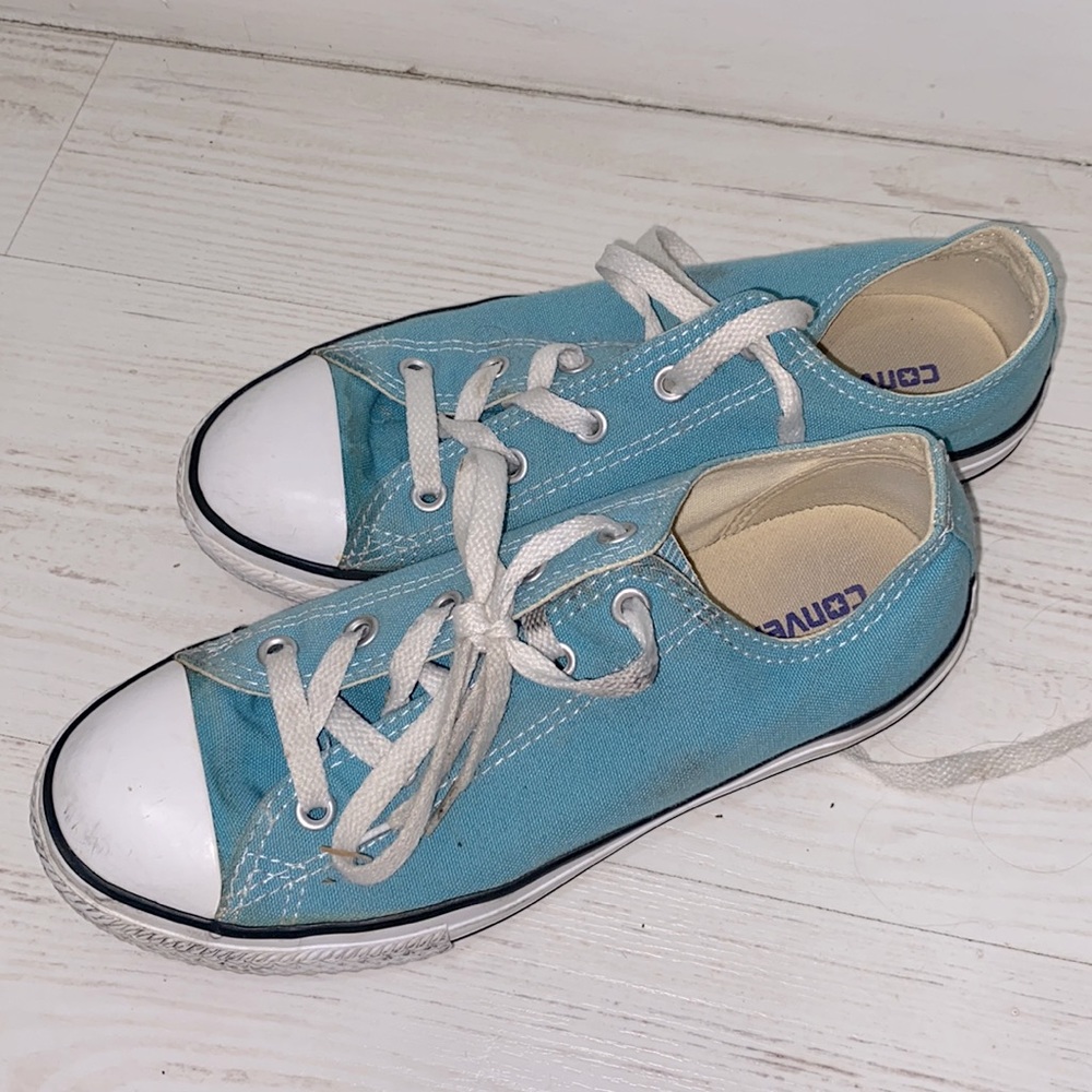 Blue converse